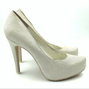Bcbgeneration heels 7.5 37.5 parade white leather